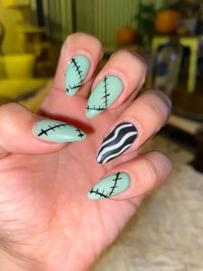 Spooky Nail Design 34